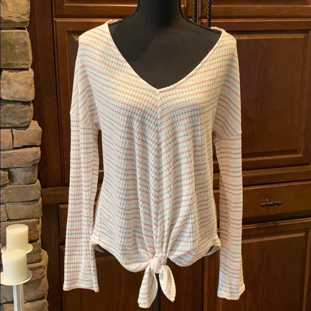 NWT Francesca’s Alya Waffle Knit V-neck Top